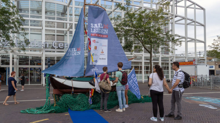 Foto Femmy de Bart LVAF - Informatiestand Stationsplein